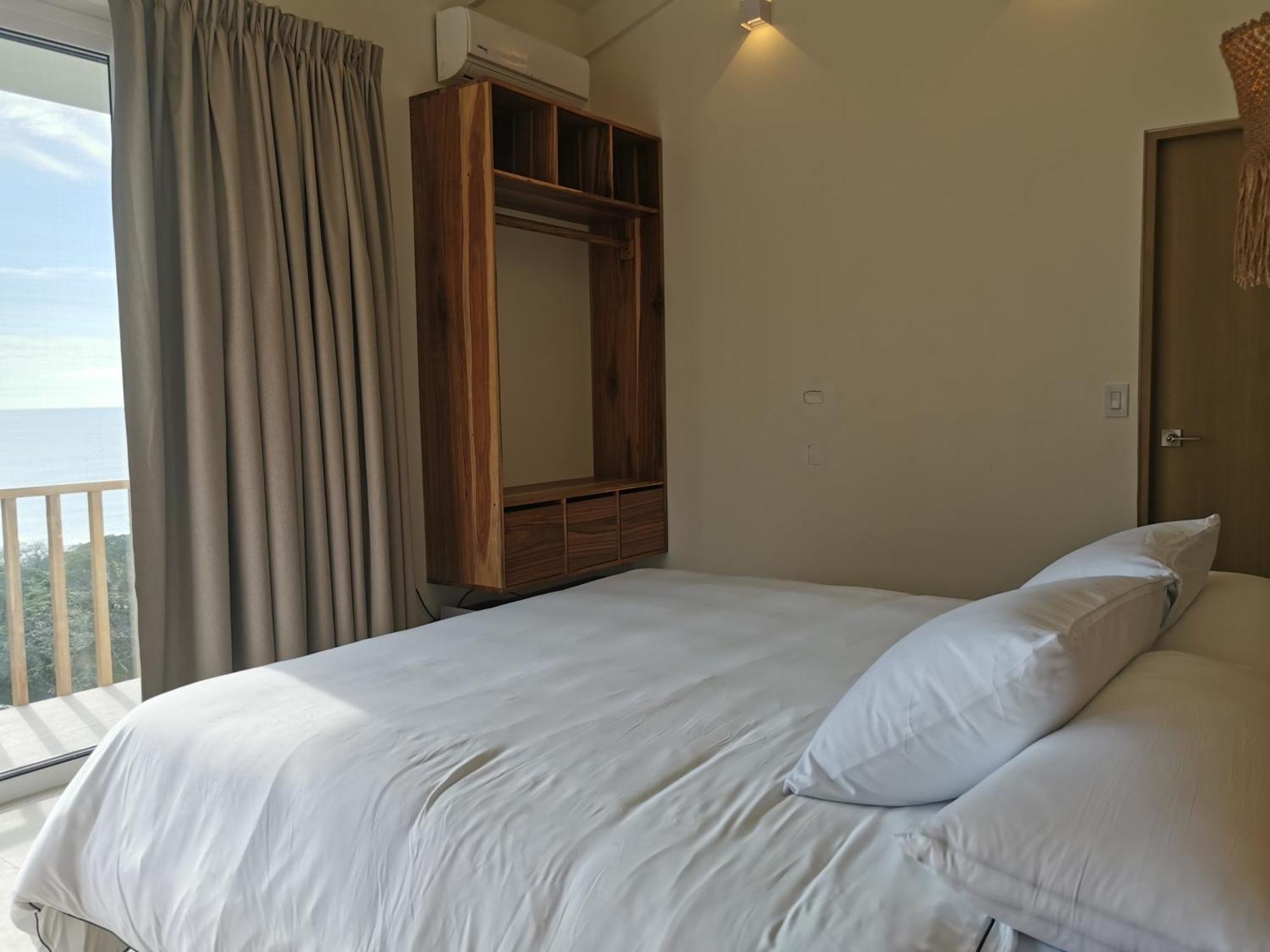 Casa Luna - Private Suites With Ocean View, Pool, Ac, Wifi Playa Santa Teresa  Exterior photo