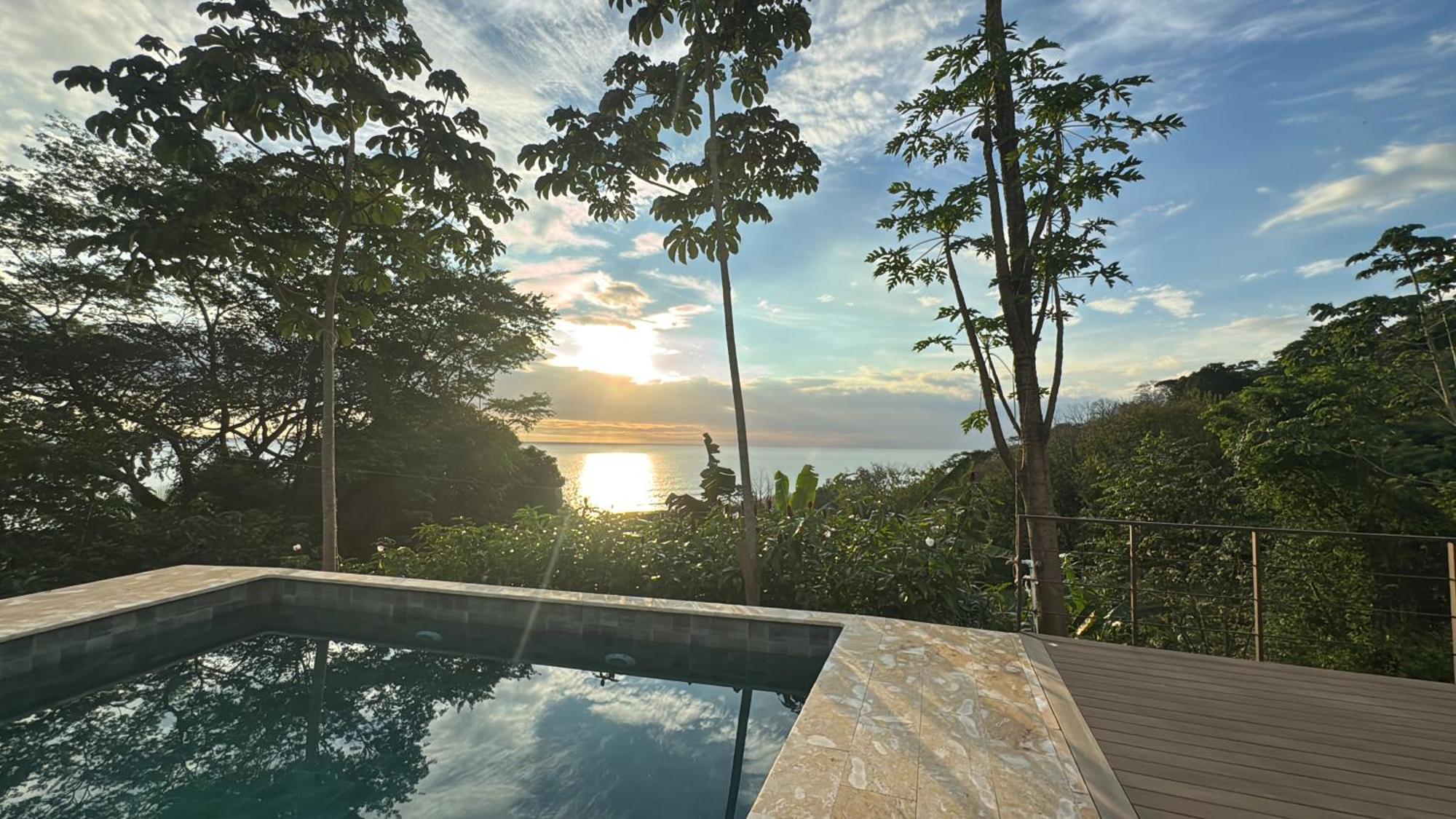 Casa Luna - Private Suites With Ocean View, Pool, Ac, Wifi Playa Santa Teresa  Exterior photo